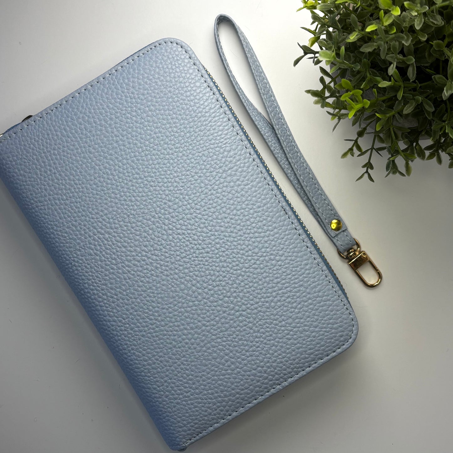 A6 Zipper Wallet - Pebbled Leather (Sample Sale)